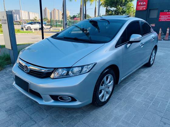 HONDA CIVIC 1.8 EXS 16V FLEX 4P AUTOMÁTICO HONDA CIVIC 1.8 EXS 16V FLEX 4P AUTOMÁTICO